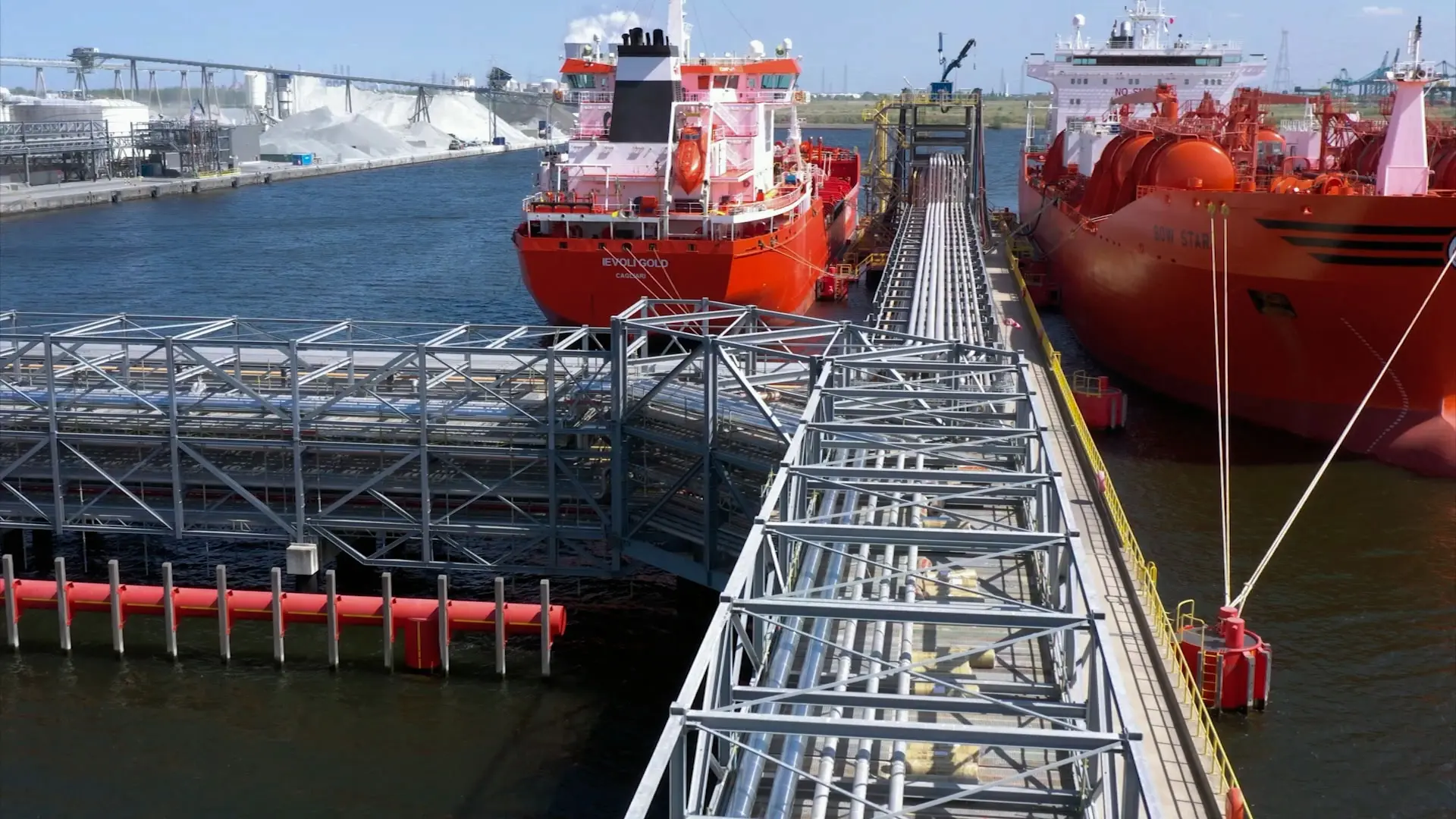 Trace heating of jetty lines Trace heating of jetty lines